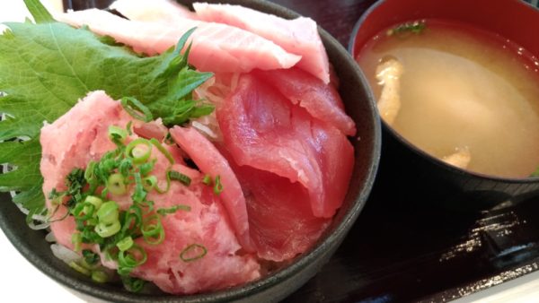ららぽーと磐田フードコート内のっけ家の海鮮丼
