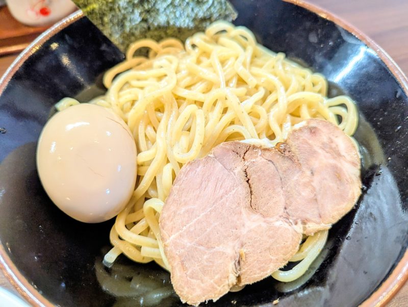 麺屋破天荒磐田本店の赤つけめんの麺