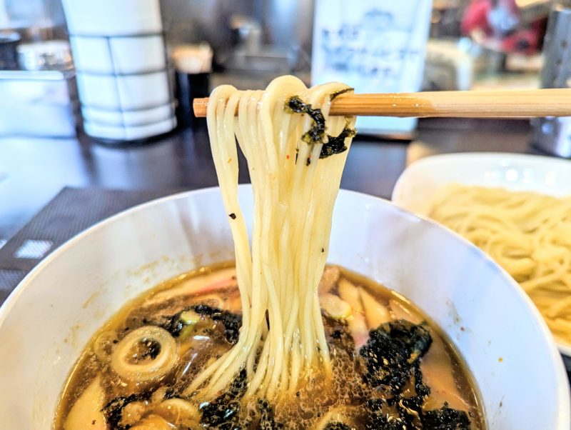 中華ソバ藤むらのつけそばの麺リフト