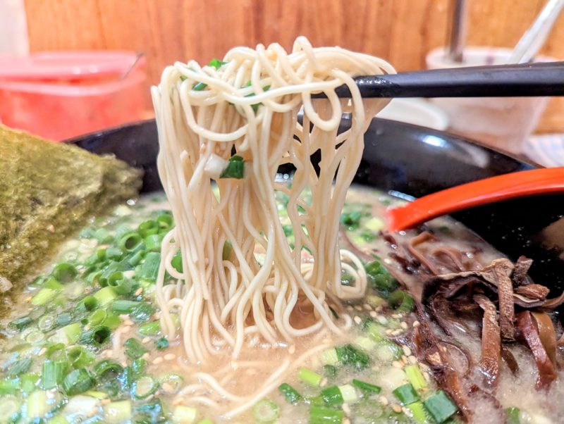 八郎兵衛の八郎ラーメンの麺